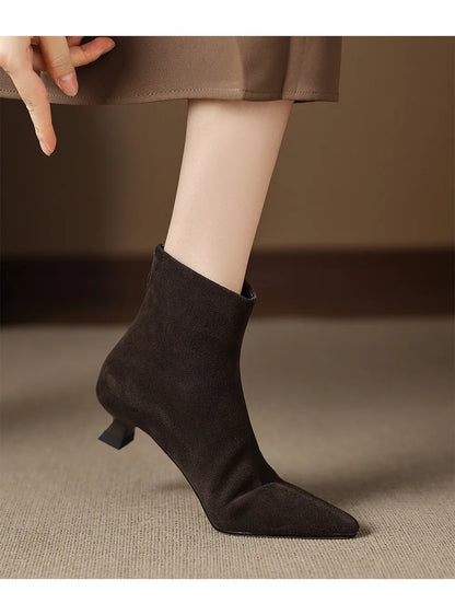 Bottines à bout pointu en daim de vachette pour femmes