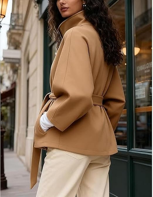 Cape Femme Élégante – Style & Ceinture