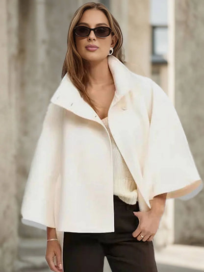 Cape Femme Élégante – Style & Ceinture