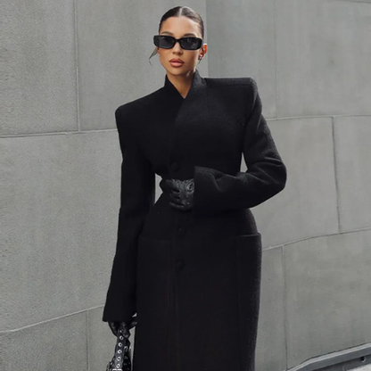 Manteau long en laine à épaulettes et taille cintrée pour femme