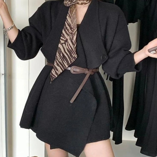 Gilet Mi-Long en Maille – Élégance Décontractée